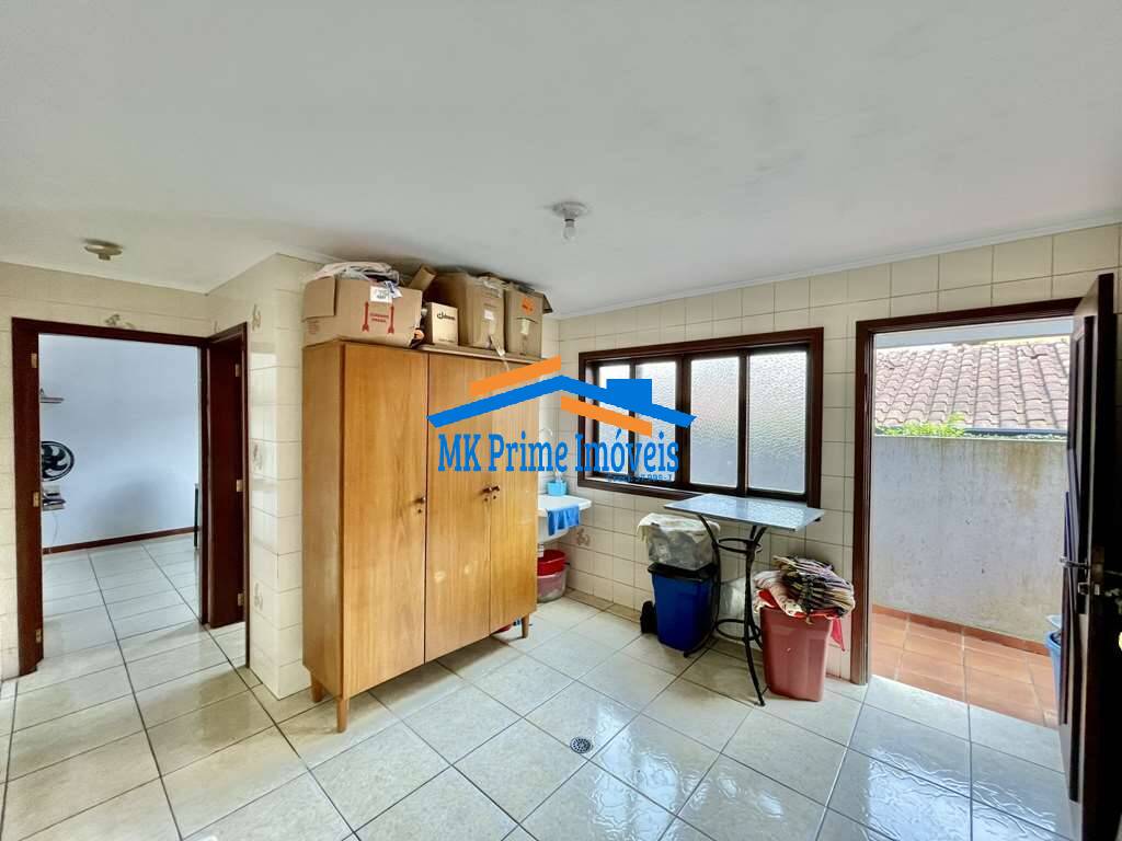 Casa de Condomínio à venda com 4 quartos, 350m² - Foto 15