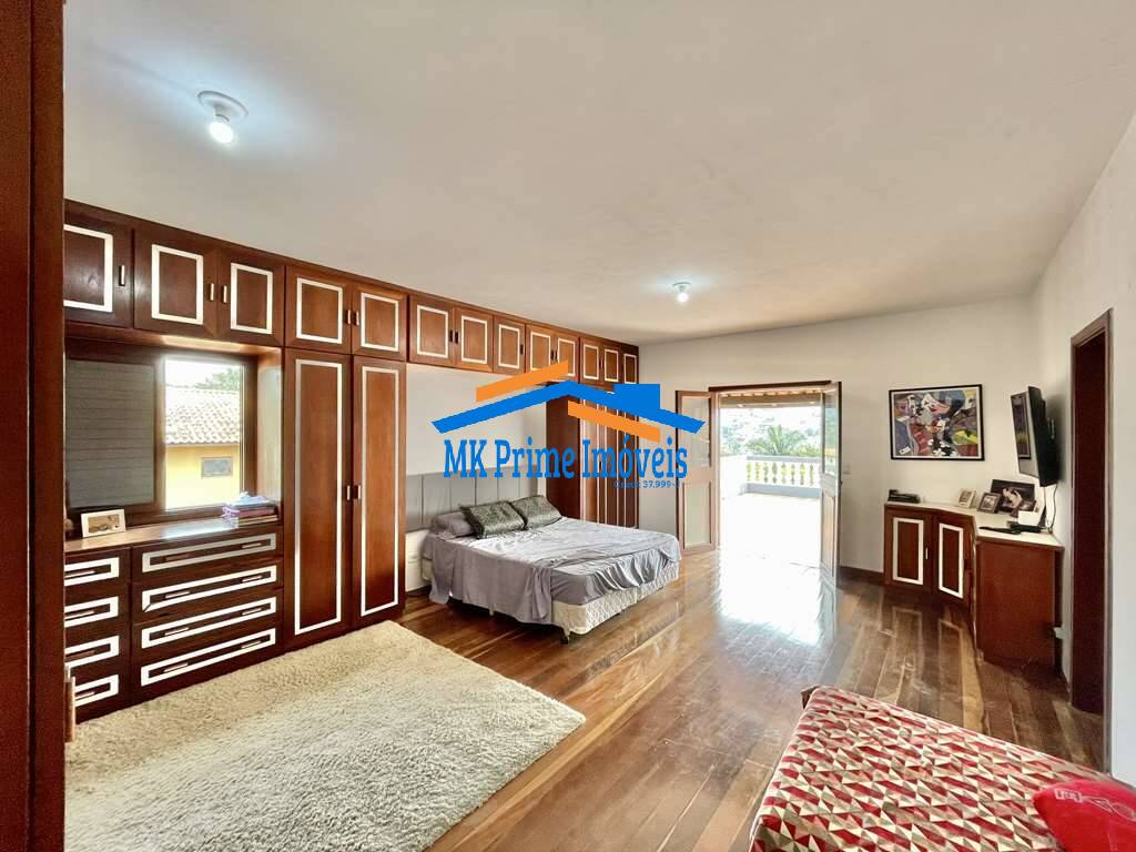 Casa de Condomínio à venda com 4 quartos, 350m² - Foto 26