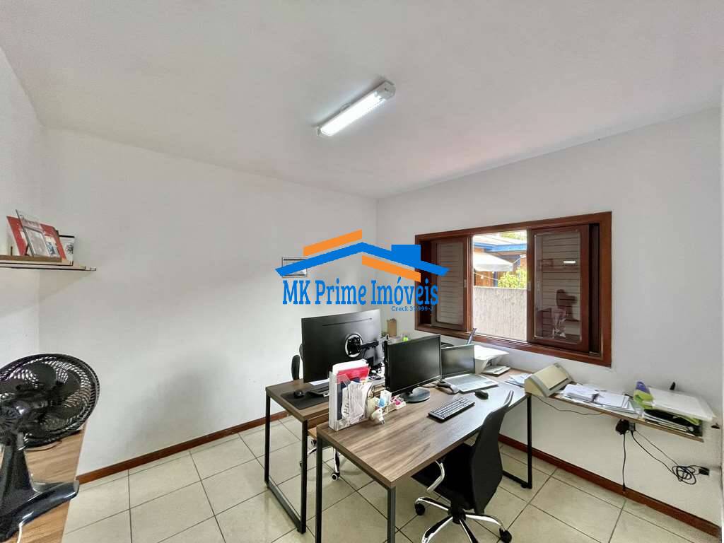 Casa de Condomínio à venda com 4 quartos, 350m² - Foto 17