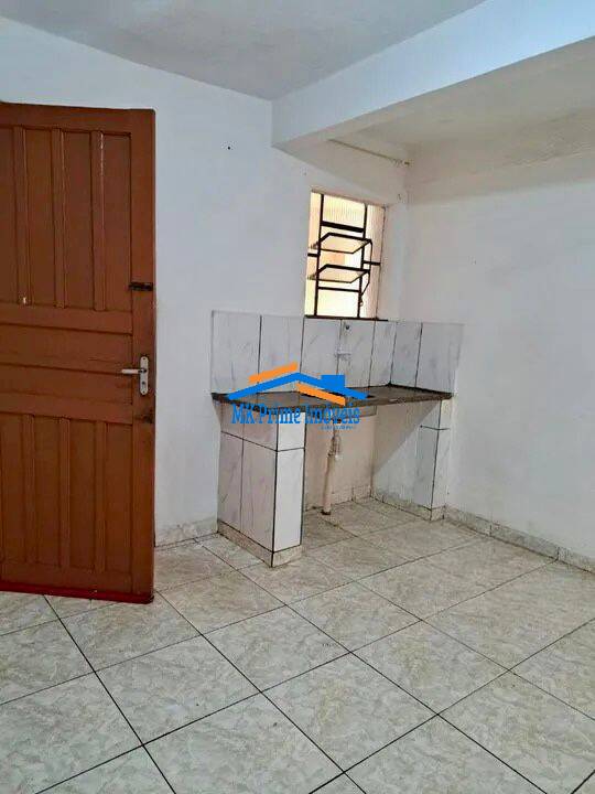 Casa à venda com 3 quartos, 125m² - Foto 2