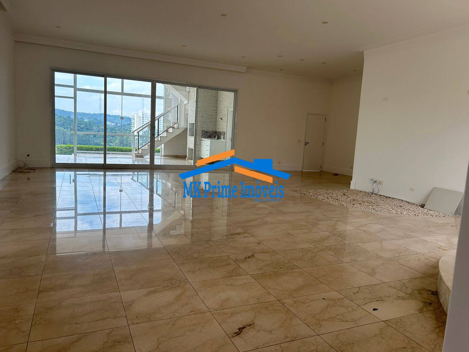 Sobrado para alugar com 7 quartos, 592m² - Foto 5