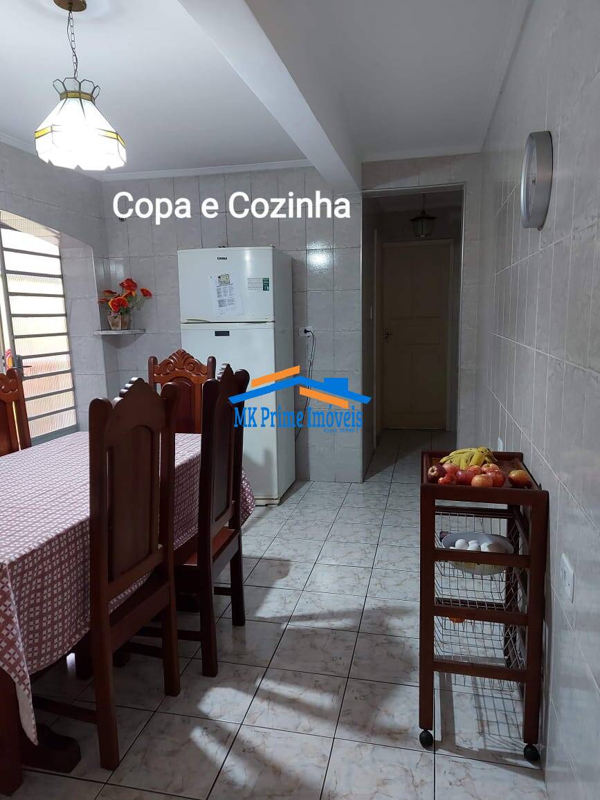 Sobrado à venda com 3 quartos, 250m² - Foto 17