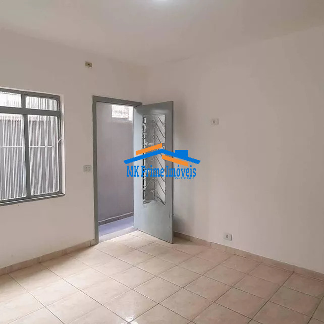 Casa à venda com 4 quartos, 127m² - Foto 1