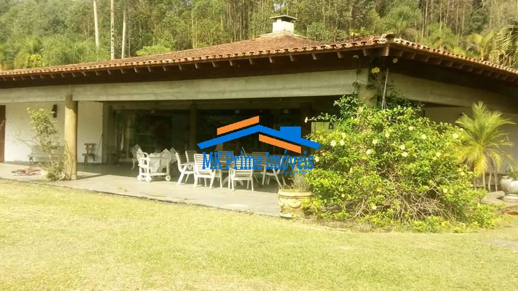 Casa à venda com 5 quartos, 300m² - Foto 2