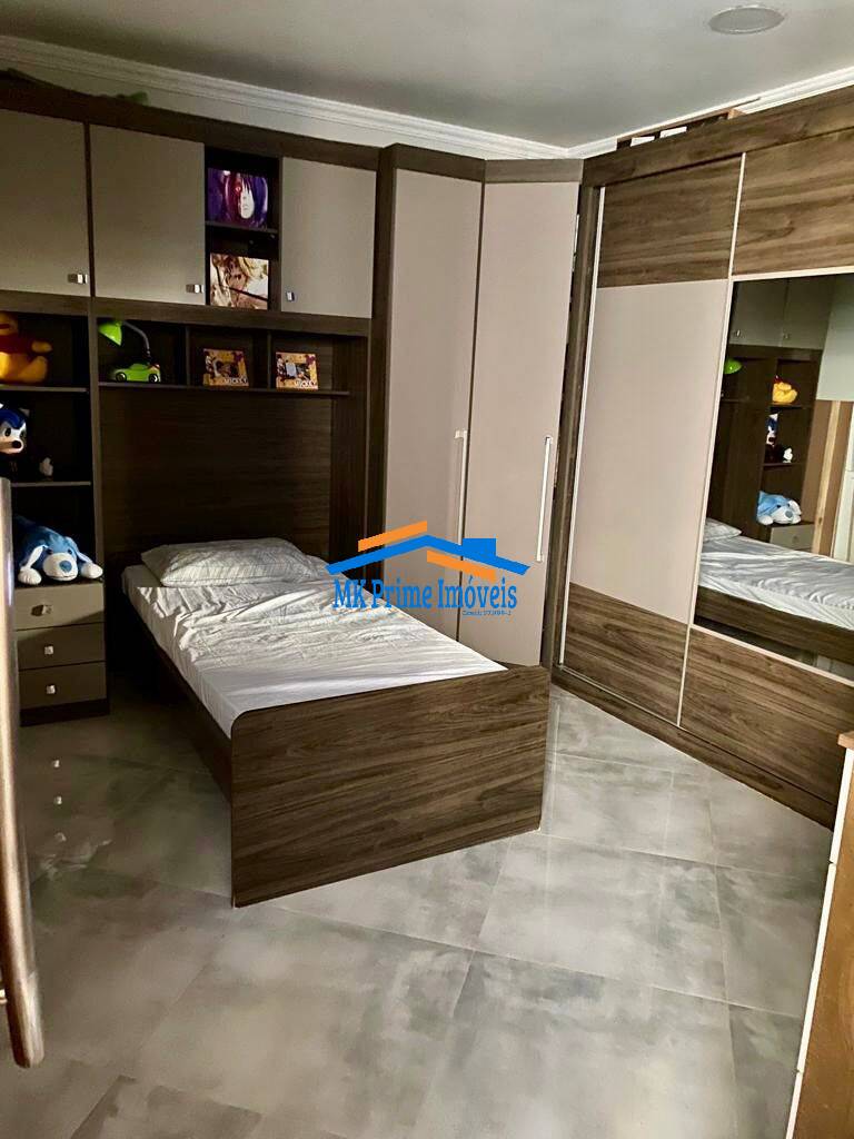 Sobrado à venda com 2 quartos, 200m² - Foto 8