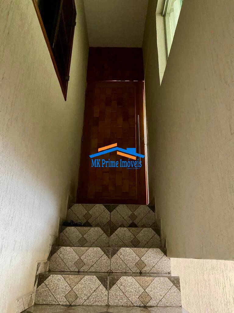 Sobrado à venda com 2 quartos, 200m² - Foto 9