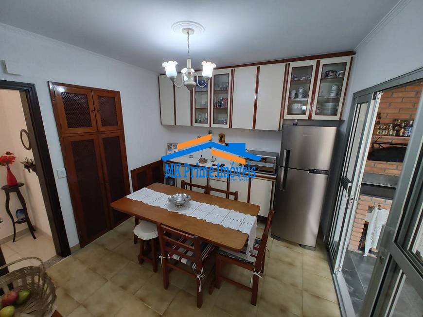 Casa de Condomínio à venda com 3 quartos, 217m² - Foto 17