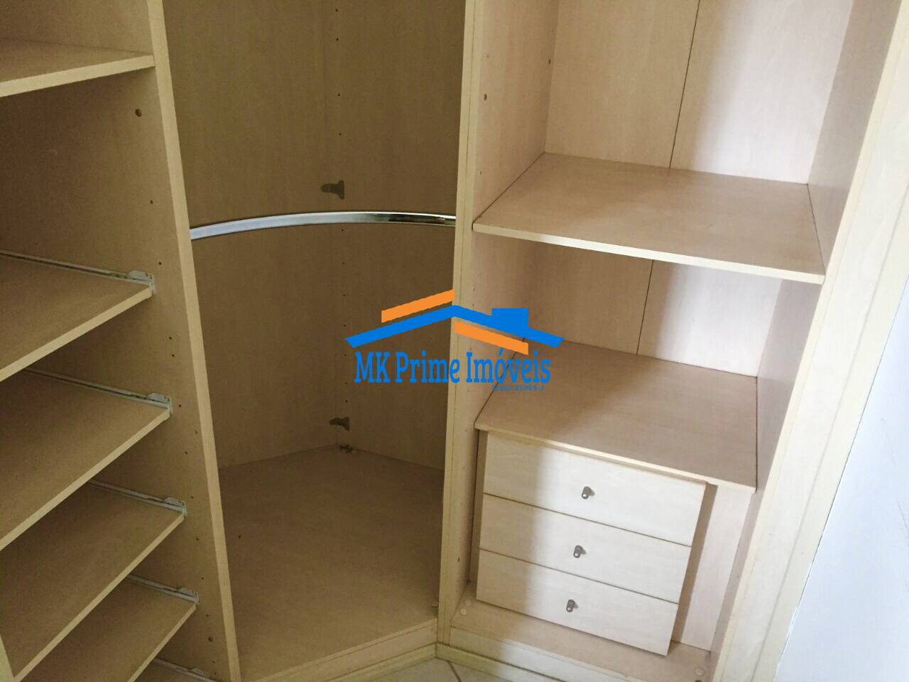 Apartamento à venda com 2 quartos, 58m² - Foto 13