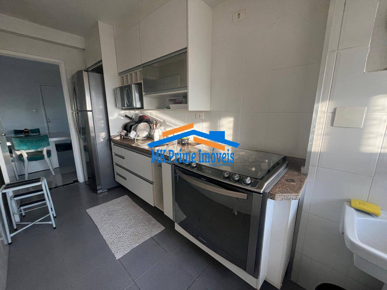 Apartamento à venda com 3 quartos, 74m² - Foto 9