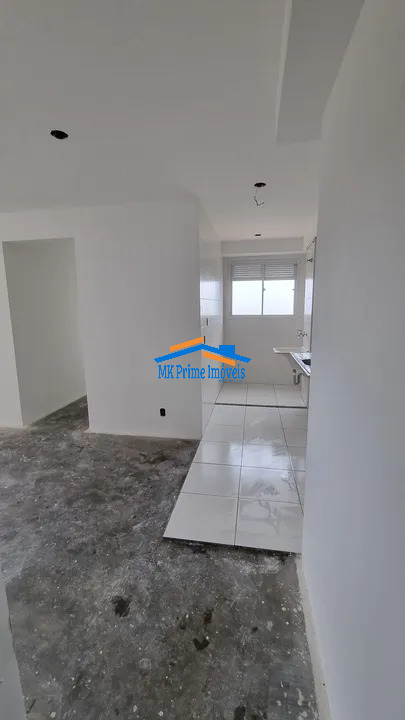 Apartamento à venda com 2 quartos, 41m² - Foto 2