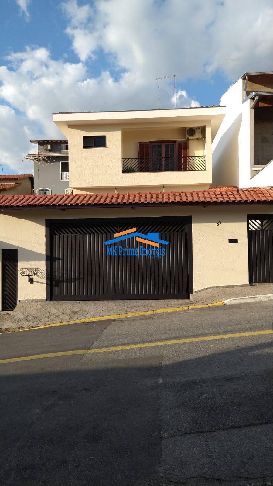 Casa à venda com 4 quartos, 310m² - Foto 2