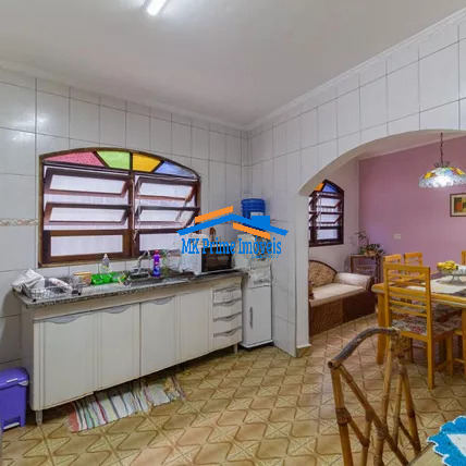 Casa à venda com 3 quartos, 195m² - Foto 12