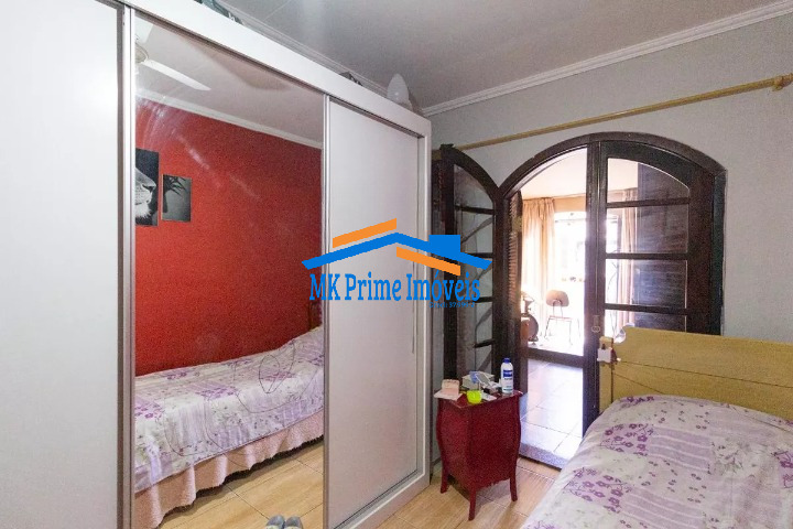 Sobrado à venda com 4 quartos, 180m² - Foto 8