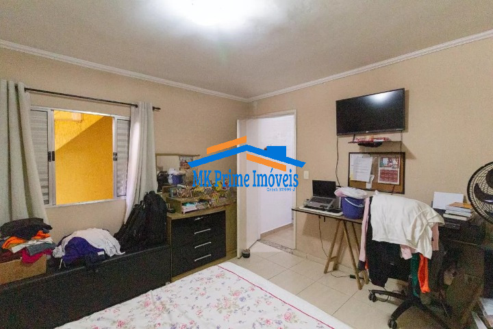 Sobrado à venda com 4 quartos, 180m² - Foto 4