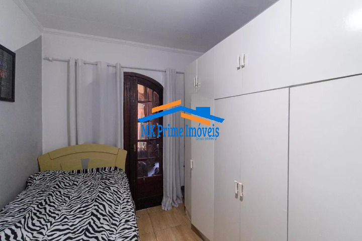 Sobrado à venda com 4 quartos, 180m² - Foto 14