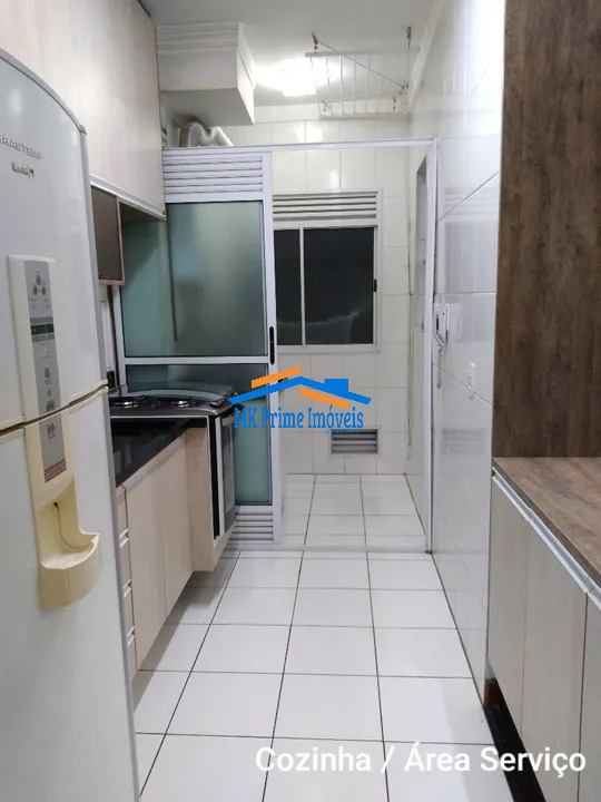 Apartamento à venda com 3 quartos, 75m² - Foto 4