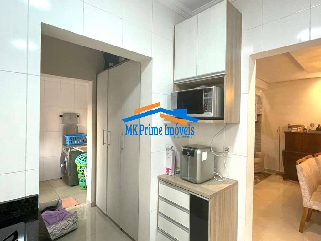 Casa de Condomínio à venda com 3 quartos, 335m² - Foto 32