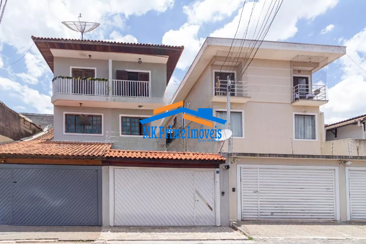 Sobrado à venda com 3 quartos, 160m² - Foto 1