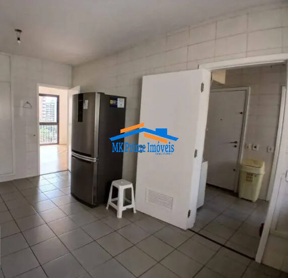 Apartamento à venda com 3 quartos, 177m² - Foto 8