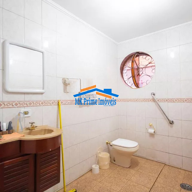 Sobrado à venda com 5 quartos, 200m² - Foto 36