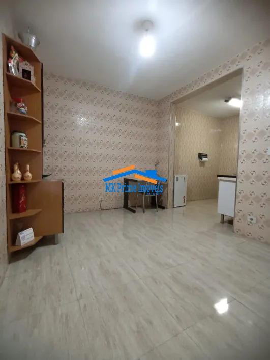 Casa à venda com 3 quartos, 180m² - Foto 11