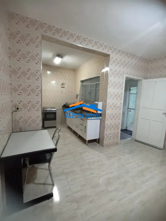 Casa à venda com 3 quartos, 180m² - Foto 26