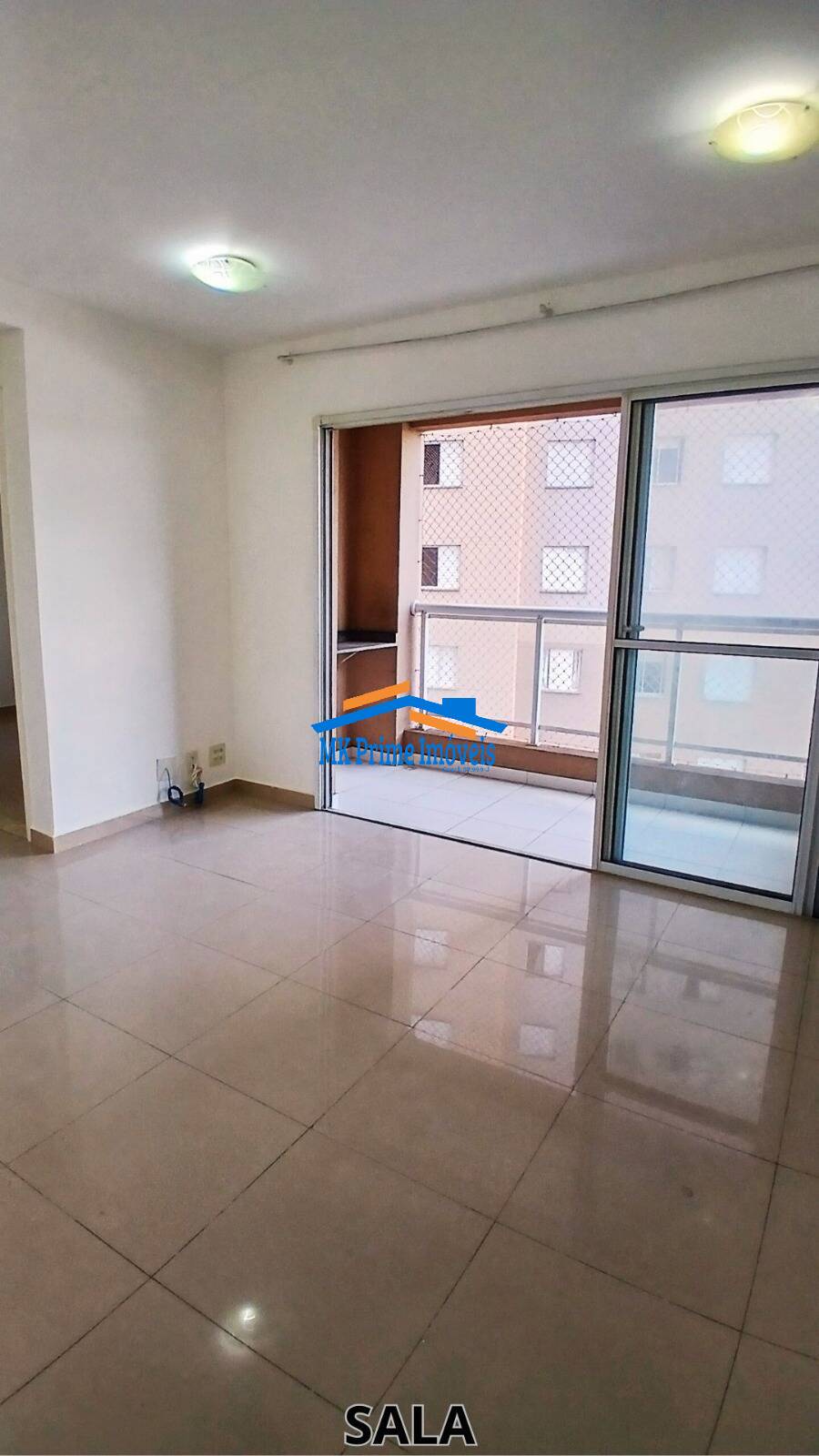 Apartamento à venda com 2 quartos, 52m² - Foto 2