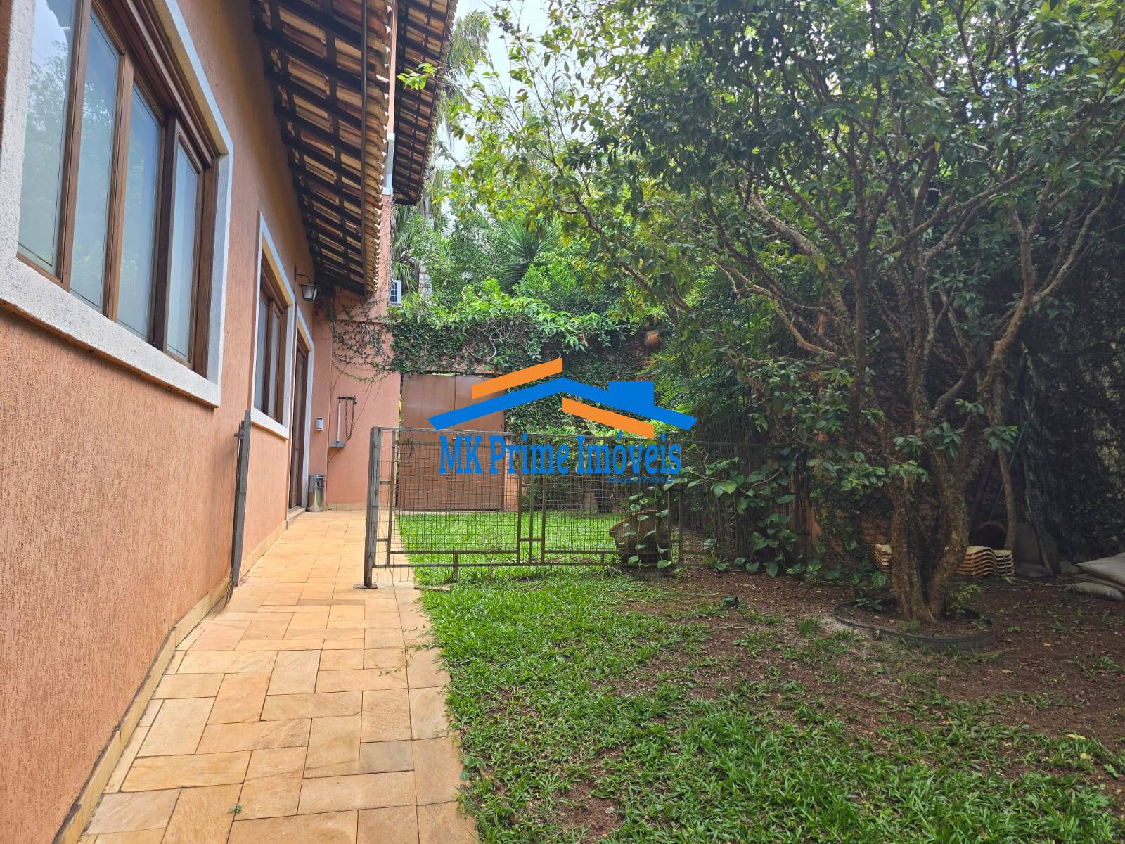 Casa de Condomínio à venda e aluguel com 4 quartos, 480m² - Foto 31