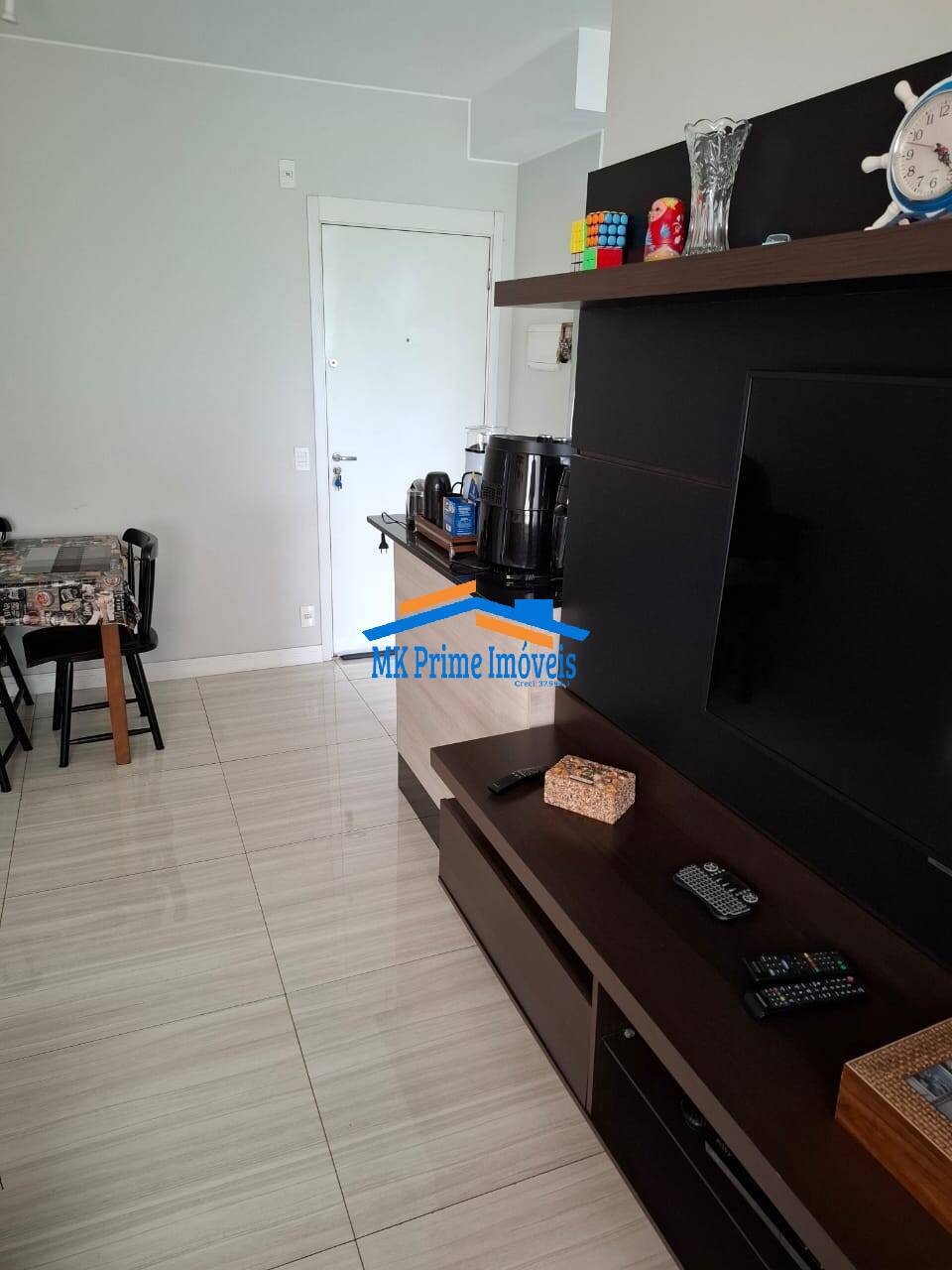 Apartamento à venda com 2 quartos, 51m² - Foto 3