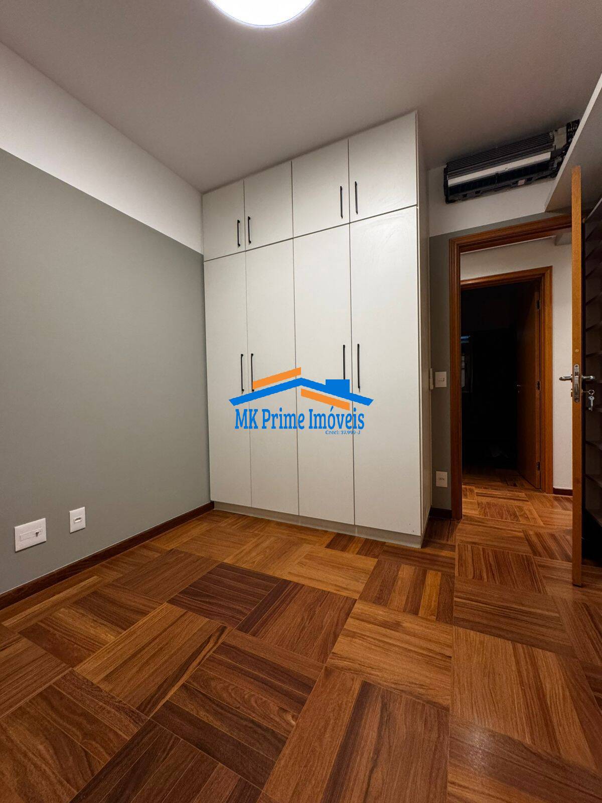 Apartamento para alugar com 3 quartos, 139m² - Foto 11