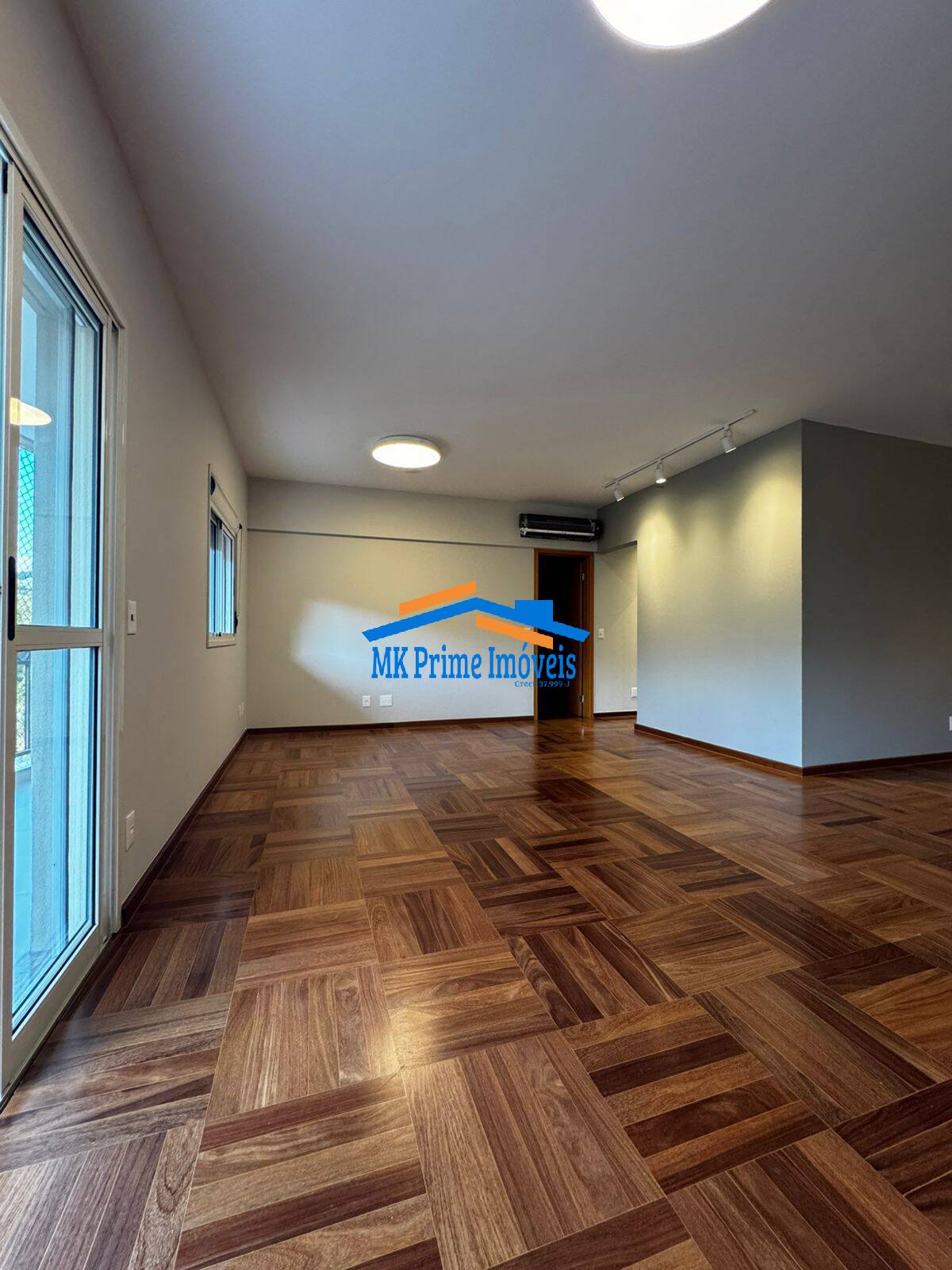 Apartamento para alugar com 3 quartos, 139m² - Foto 5