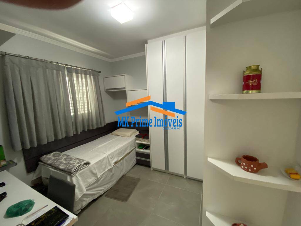 Sobrado à venda com 3 quartos, 245m² - Foto 18