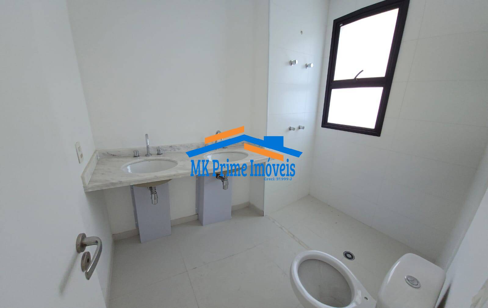 Apartamento à venda com 4 quartos, 183m² - Foto 12