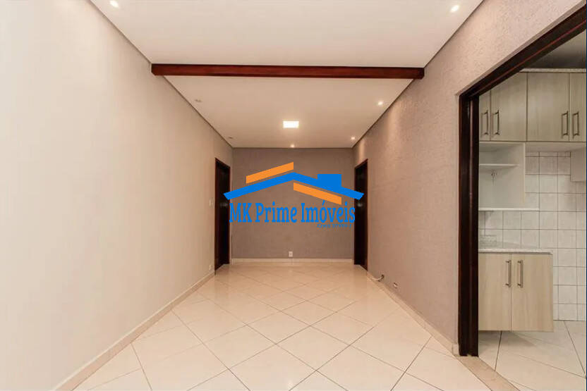 Casa à venda com 3 quartos, 240m² - Foto 2