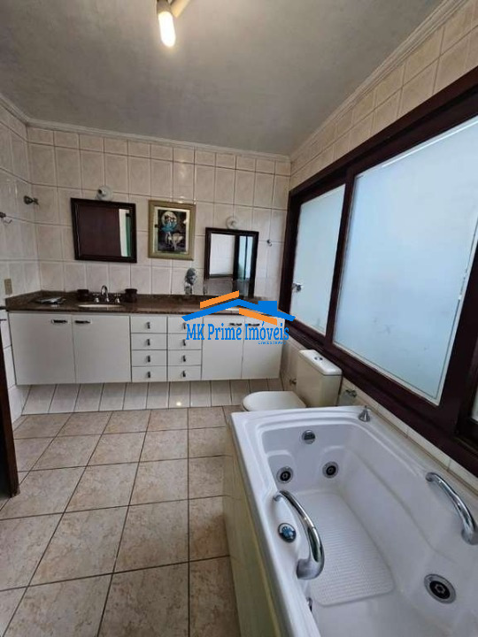 Casa de Condomínio à venda com 3 quartos, 300m² - Foto 29