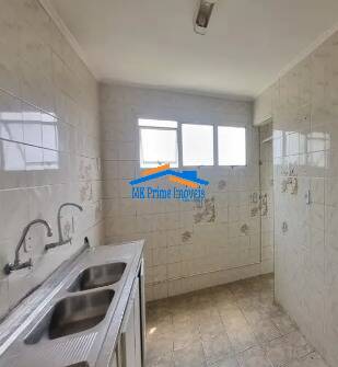 Apartamento à venda com 3 quartos, 61m² - Foto 4