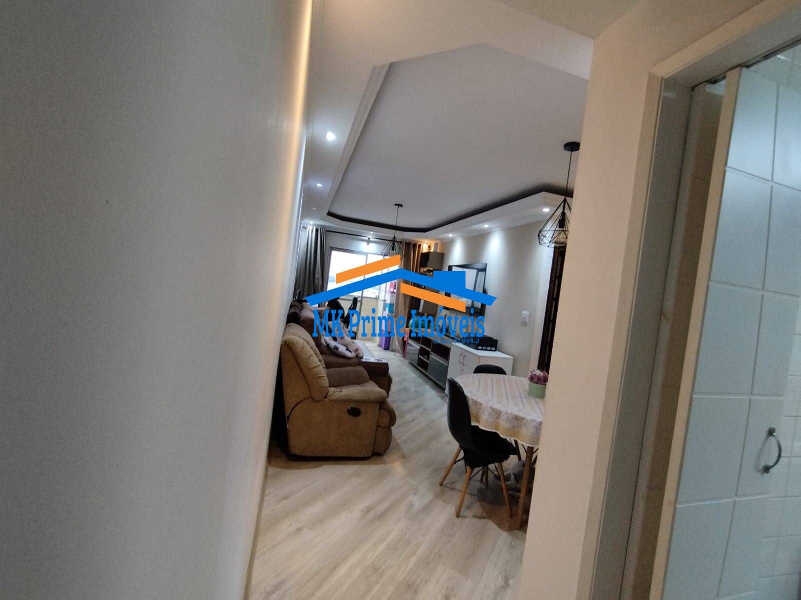 Apartamento à venda com 2 quartos, 73m² - Foto 2