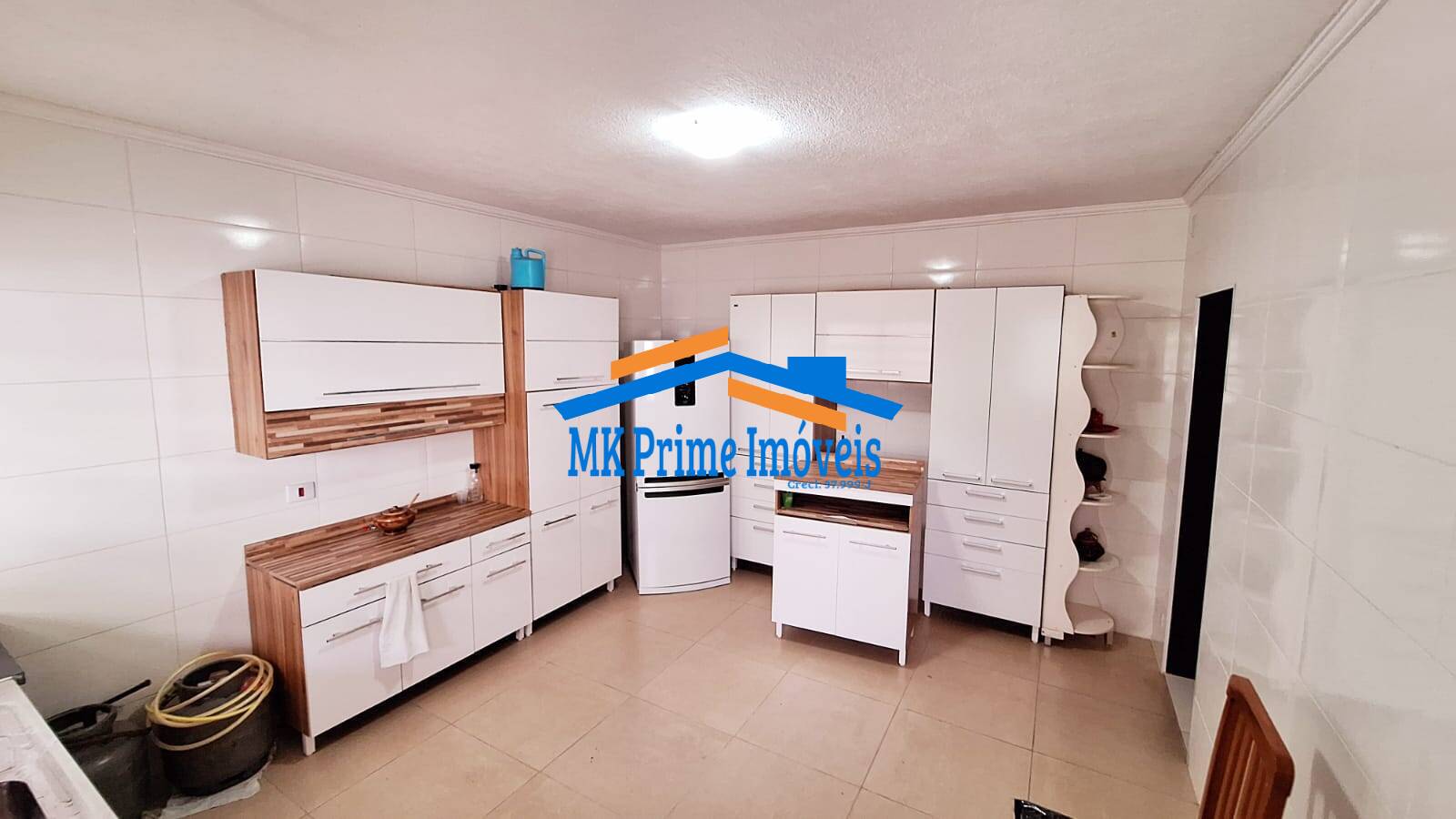 Sobrado à venda com 2 quartos, 199m² - Foto 10