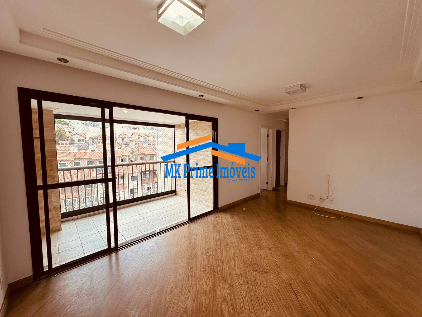 Apartamento à venda com 3 quartos, 86m² - Foto 2