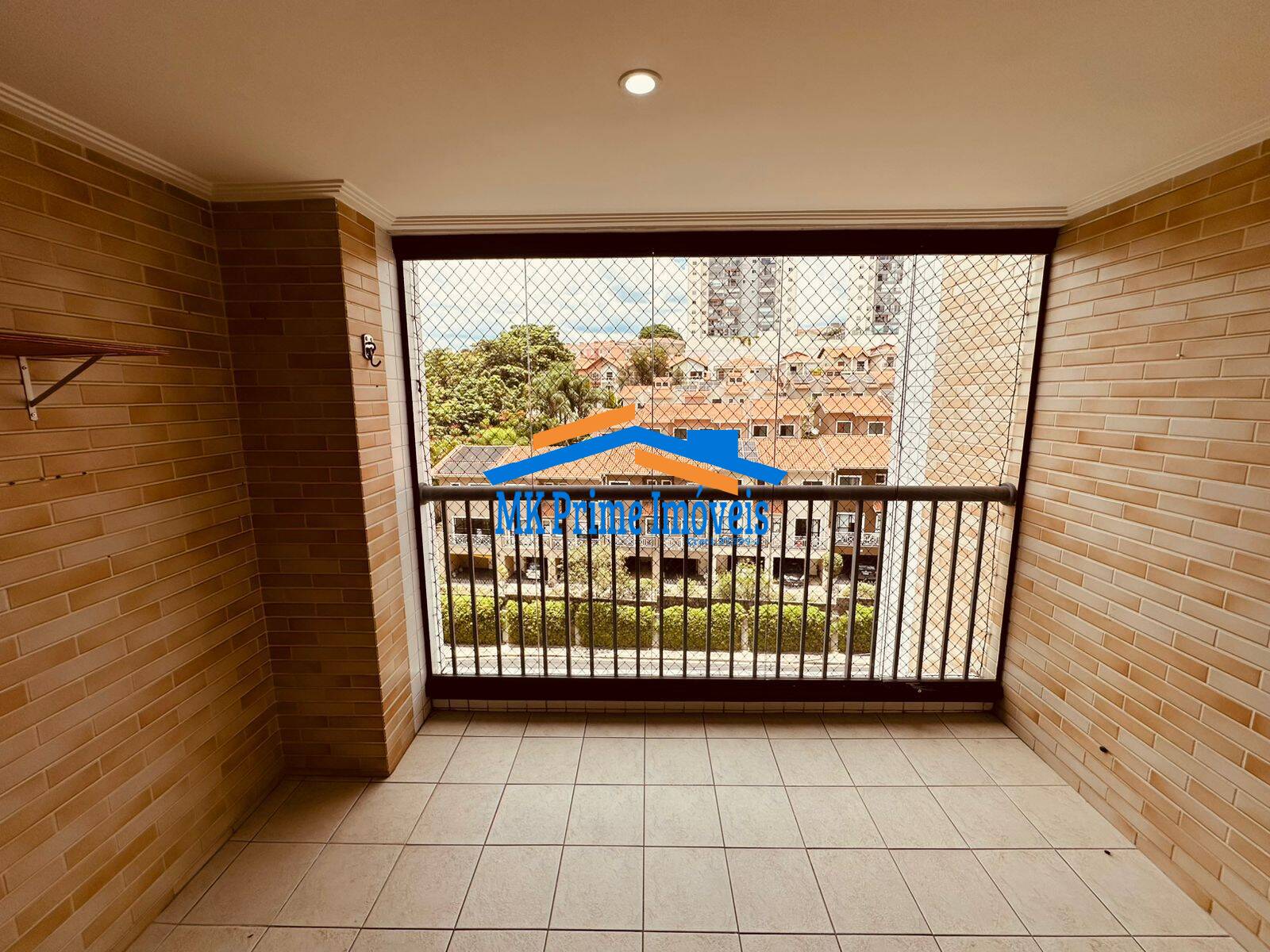 Apartamento à venda com 3 quartos, 86m² - Foto 1