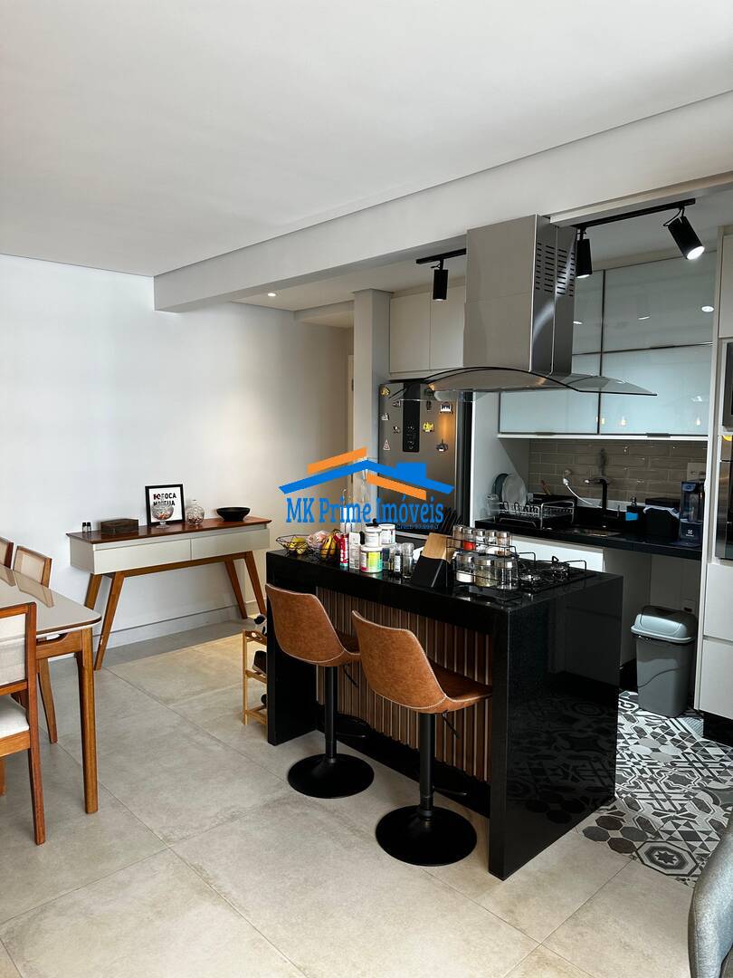 Apartamento à venda com 2 quartos, 82m² - Foto 4