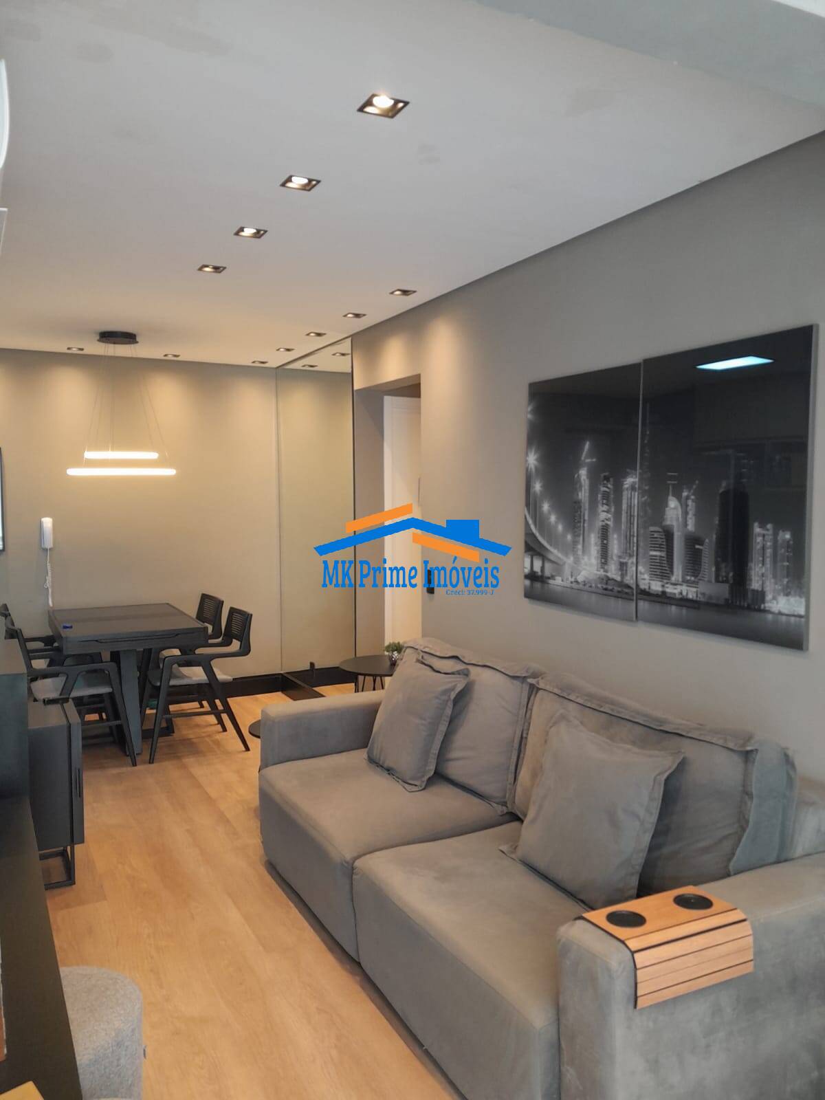 Apartamento à venda com 2 quartos, 61m² - Foto 1