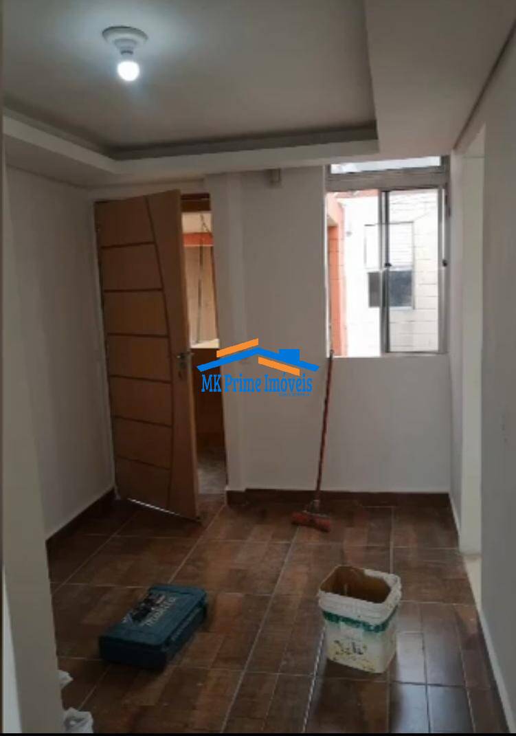 Apartamento à venda com 2 quartos, 42m² - Foto 1