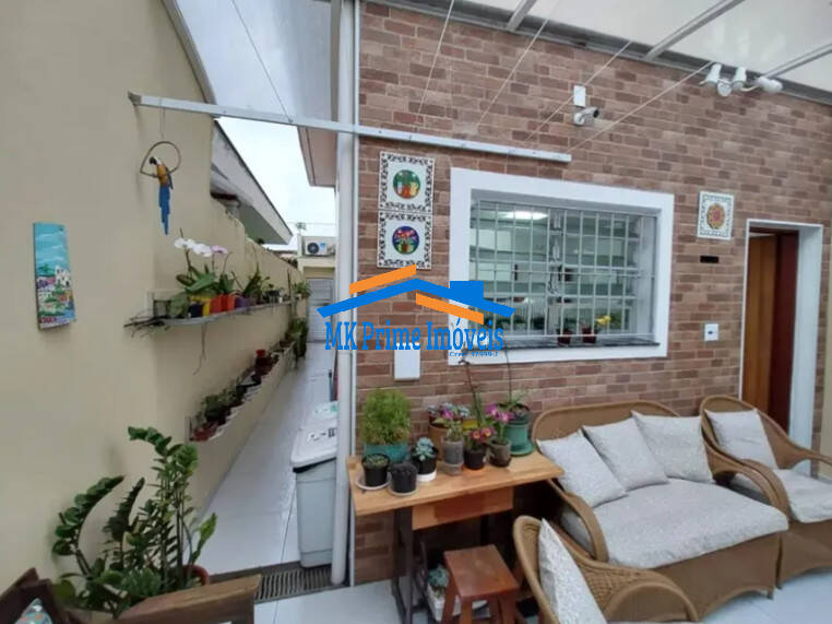 Casa à venda com 2 quartos, 150m² - Foto 6