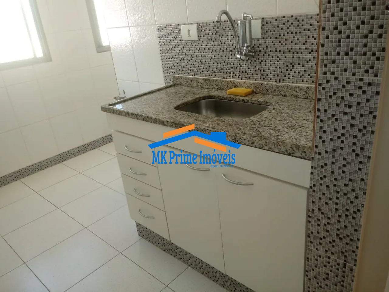 Apartamento à venda com 2 quartos, 44m² - Foto 3