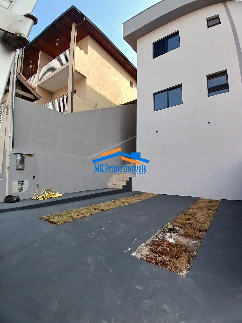 Casa de Condomínio à venda com 2 quartos, 140m² - Foto 3