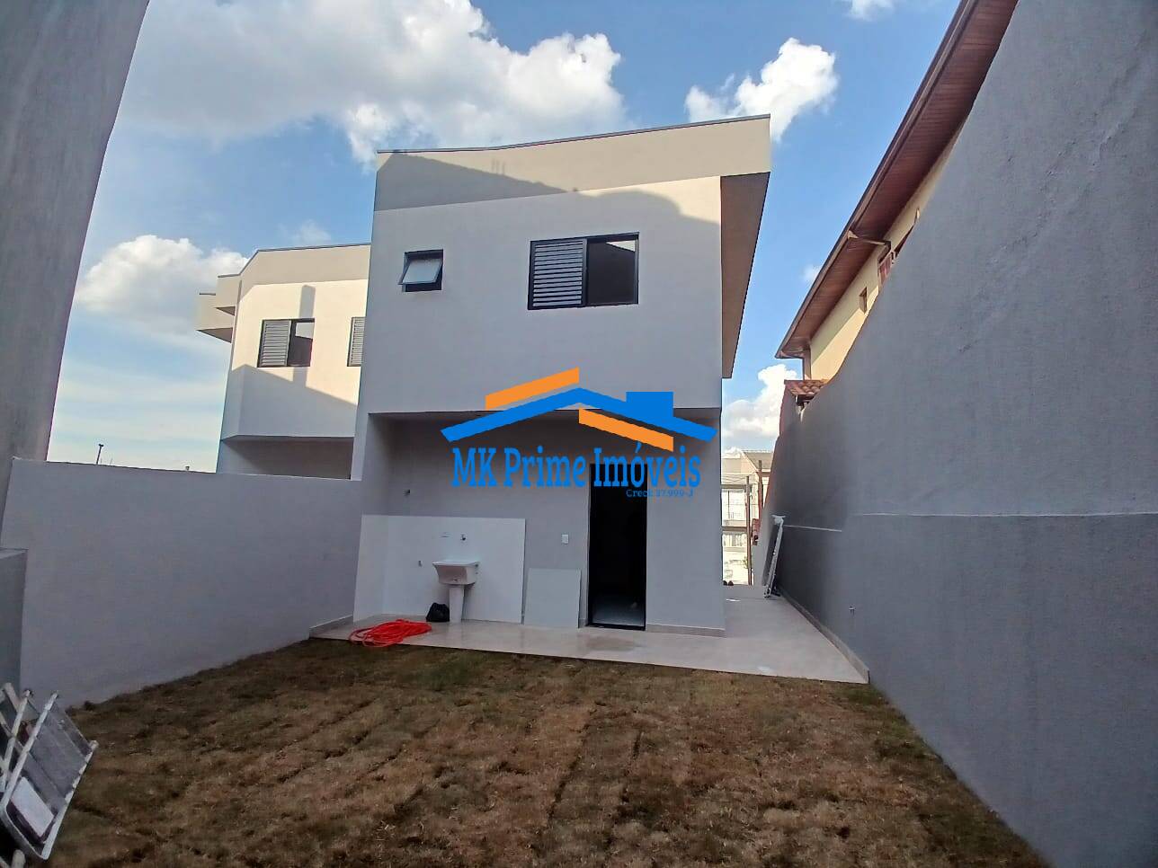 Casa de Condomínio à venda com 2 quartos, 140m² - Foto 1