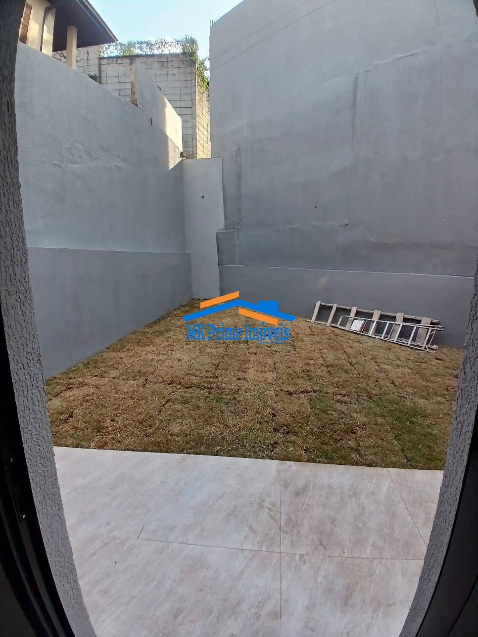 Casa de Condomínio à venda com 2 quartos, 140m² - Foto 2