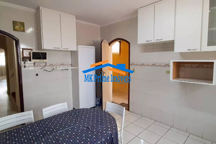 Sobrado à venda com 3 quartos, 200m² - Foto 14