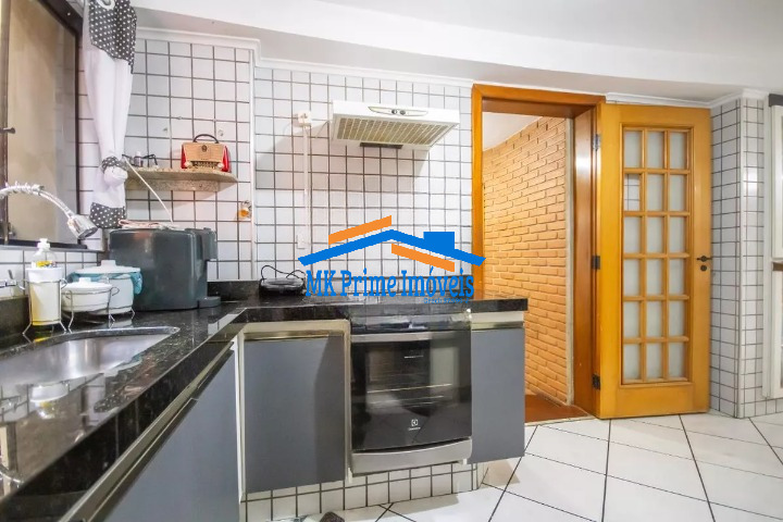 Sobrado à venda com 4 quartos, 190m² - Foto 8